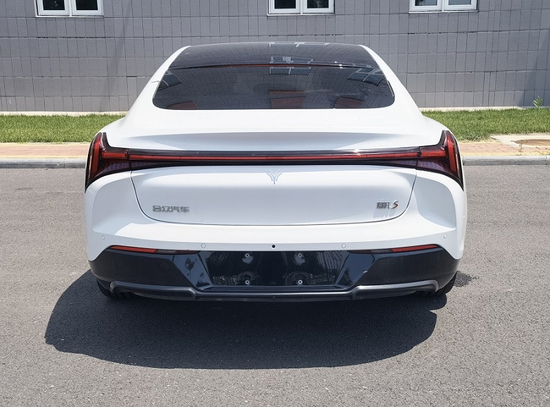 哪吒 S 纯电版完成申报,最大电机功率 340kW