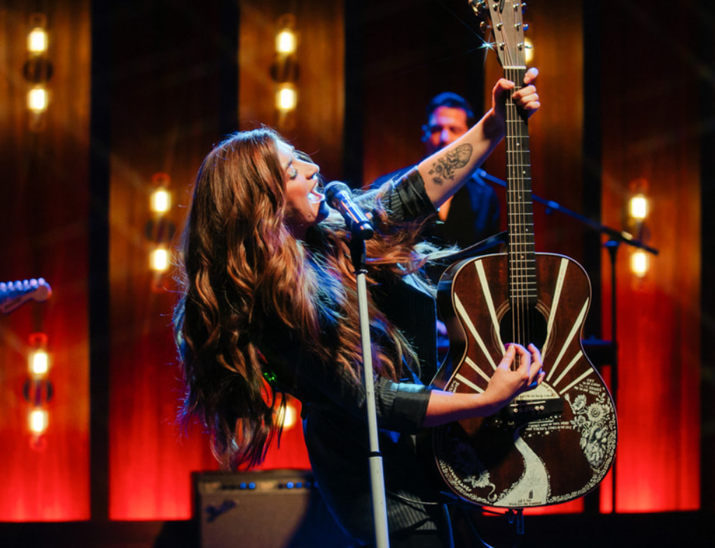 苹果 Apple Music Sessions 官宣:联合歌手带来热门曲目的空间音频独家现场版本