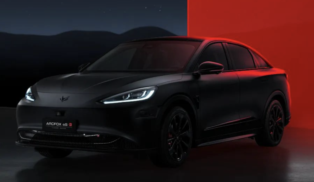 极狐阿尔法 S・HI 版正式交付首批车主,搭载华为 HarmonyOS 智能座舱