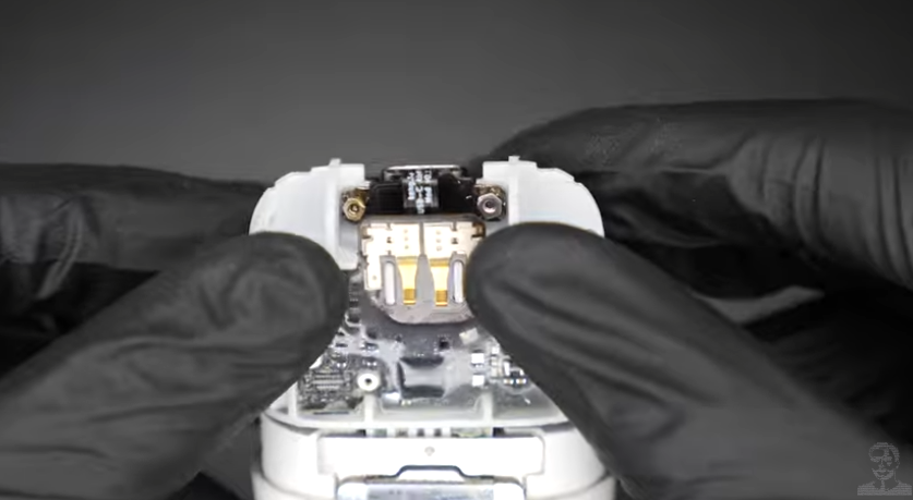 苹果 AirPods 迎来 USB-C 接口和 3D 打印改装外壳,项目已开源