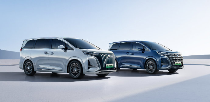 订单超 3 万台,比亚迪赵长江称腾势 D9 将支持在车外看大屏幕电影