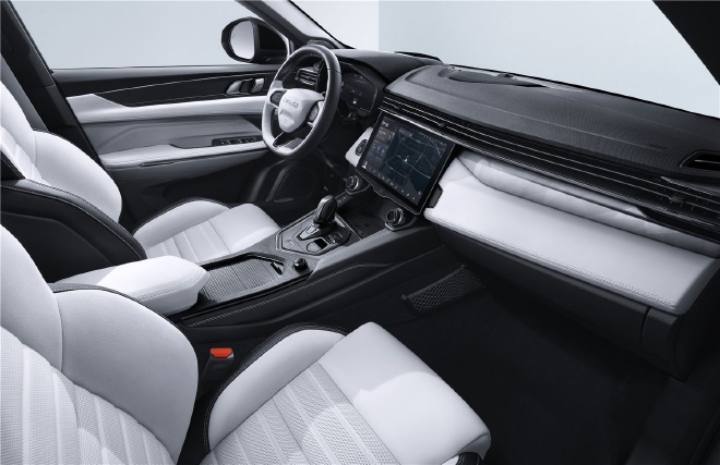 领克 01 EM-F 高端智能电混 SUV 官宣 7 月 25 日正式上市