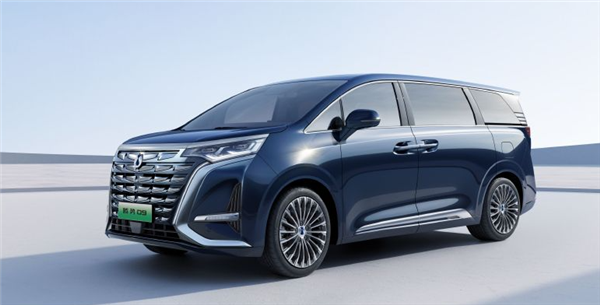 比亚迪首款豪华MPV!腾势D9今日上市:预售33.5万元起