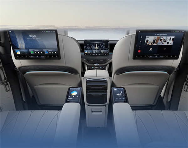 比亚迪首款豪华MPV!腾势D9今日上市:预售33.5万元起