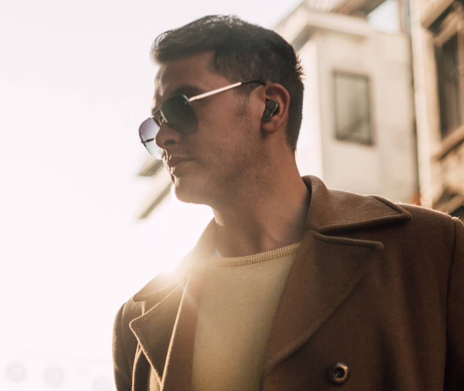 JBL Tour Pro 2 真无线蓝牙耳机发布:充电盒带有显示屏,可接收消息通知