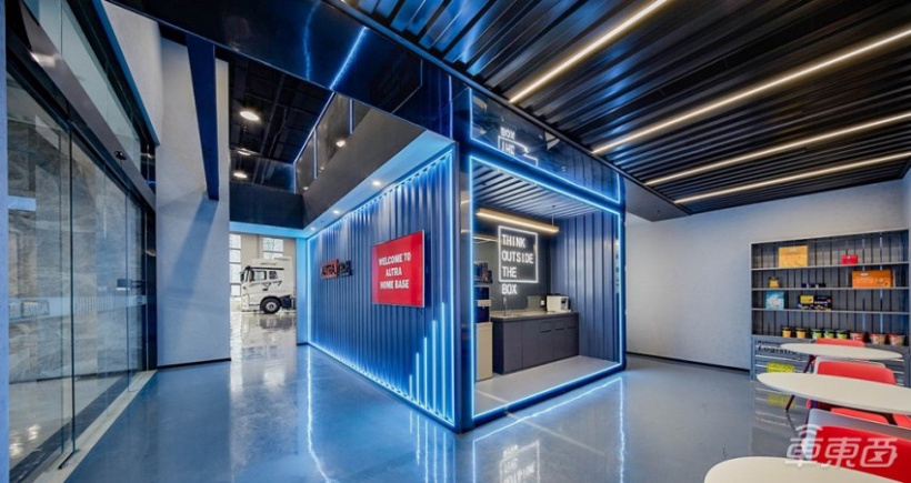 国内首条自动驾驶物流专线来了:只跑无人卡车,2025 年运营