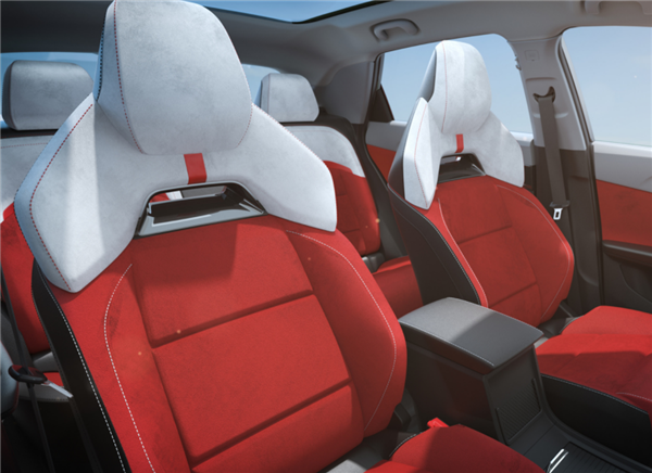 上汽名爵MULAN“万辆赴欧”:国内最大批量纯电动汽车出口起运