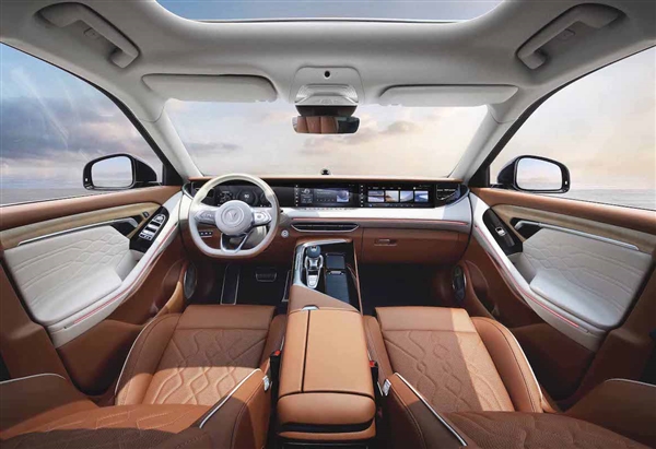 岚图FREE超长续航纯电版上市:续航最高730km 电池超100度