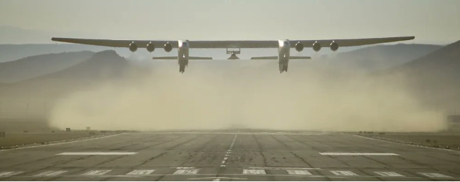 全球最大飞机首次携带高超音速原型机 TA-0 升空,飞行 5 个小时