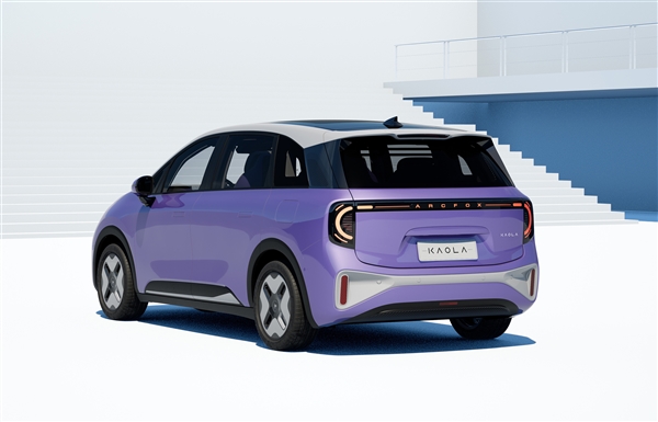 极狐考拉发布首款智能亲子车:有侧滑门、自带电子安全座椅