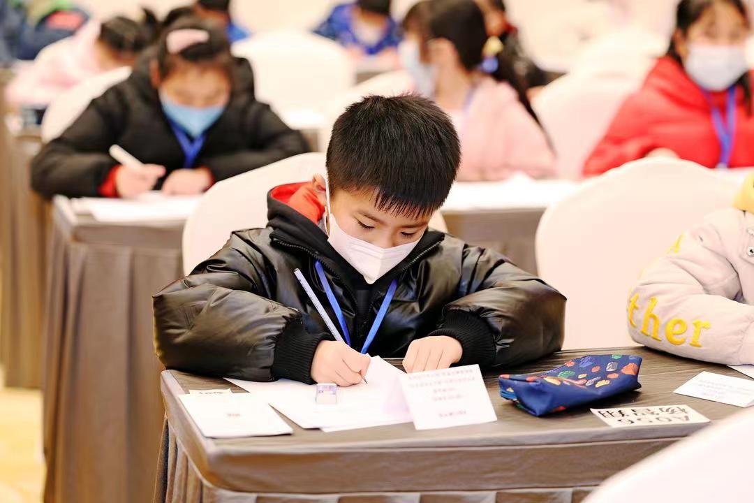 弘扬文化 规范书写 “阿尔法蛋AI练字笔”独家冠名这项赛事决赛!