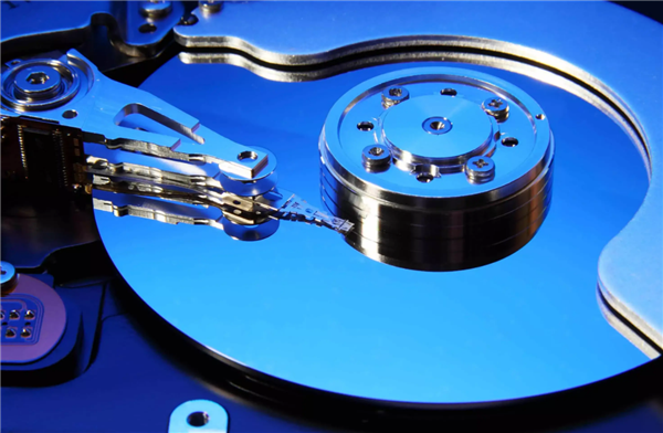 比SSD便宜 还写不死!净亏4.4亿美元 西数力挺机械硬盘:9亿美元要收铠侠