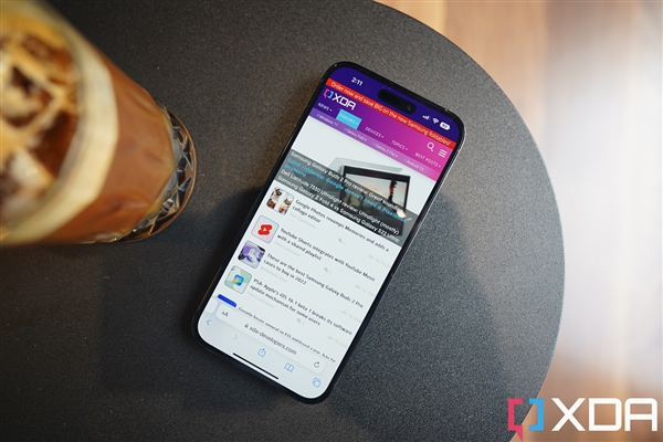 iPhone 15换USB-C接口又能如何!安卓别想兼容